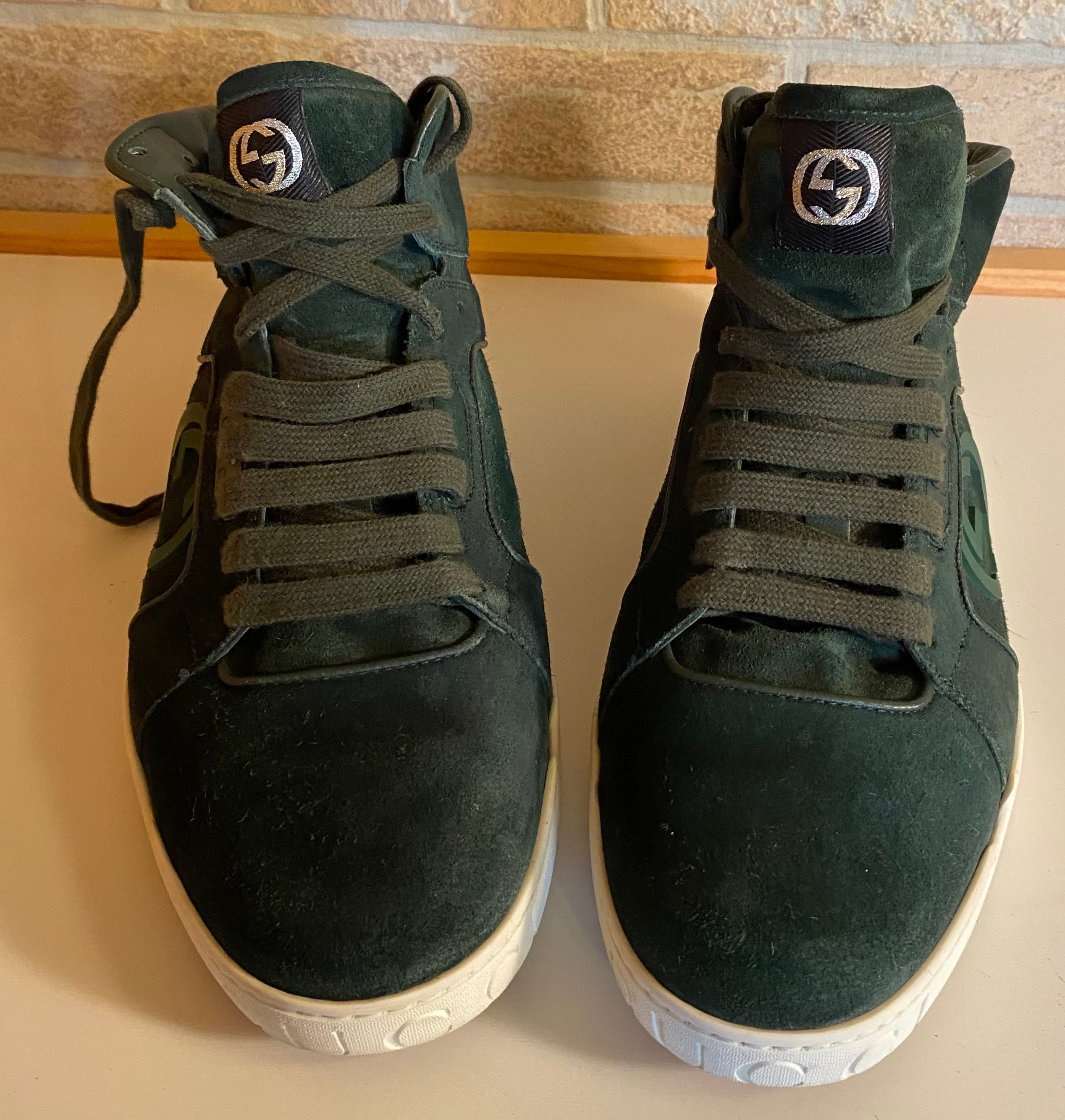 GUCCI INTERLOCKING G LOGO