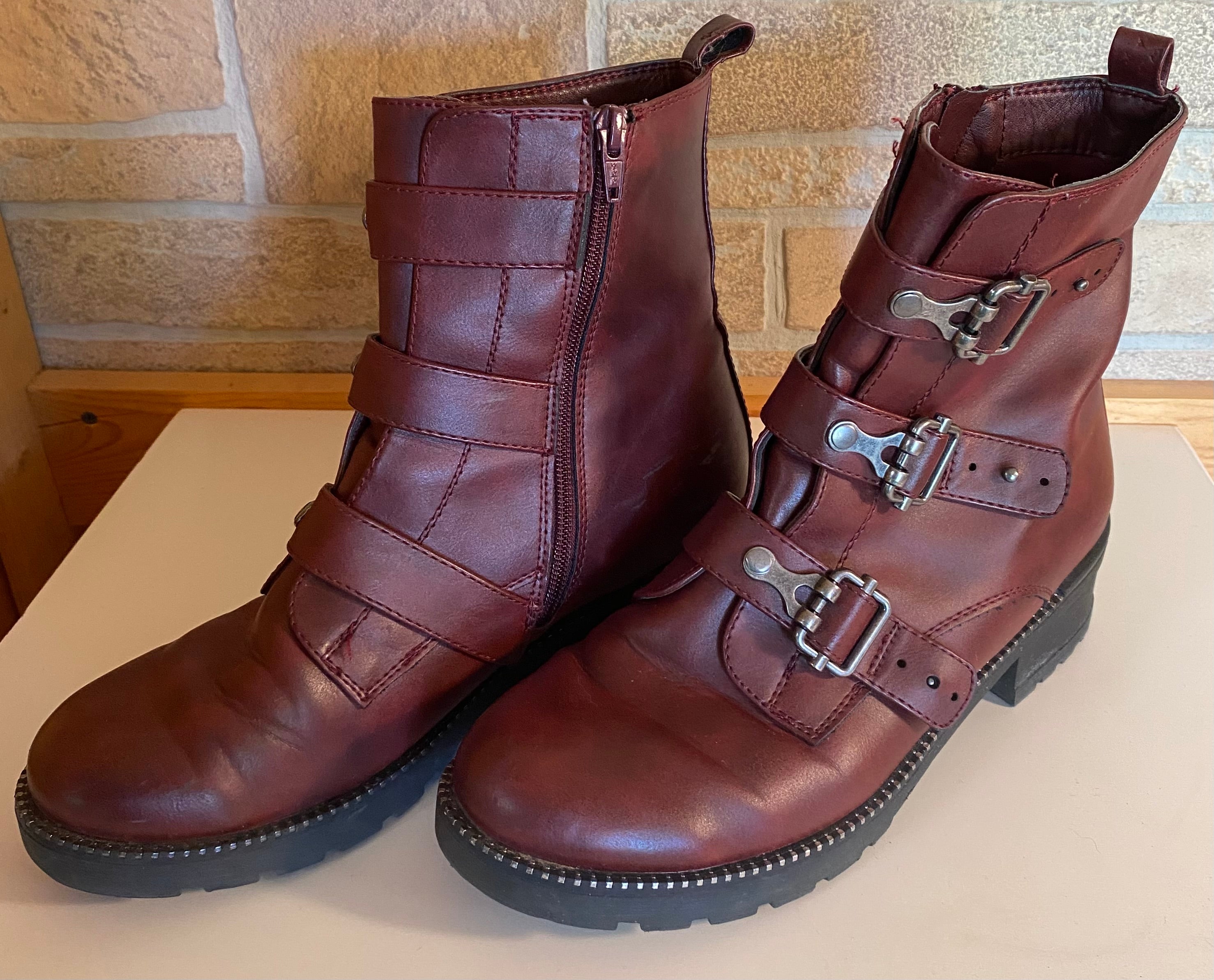 Kohl’s Women’s Combat Boots