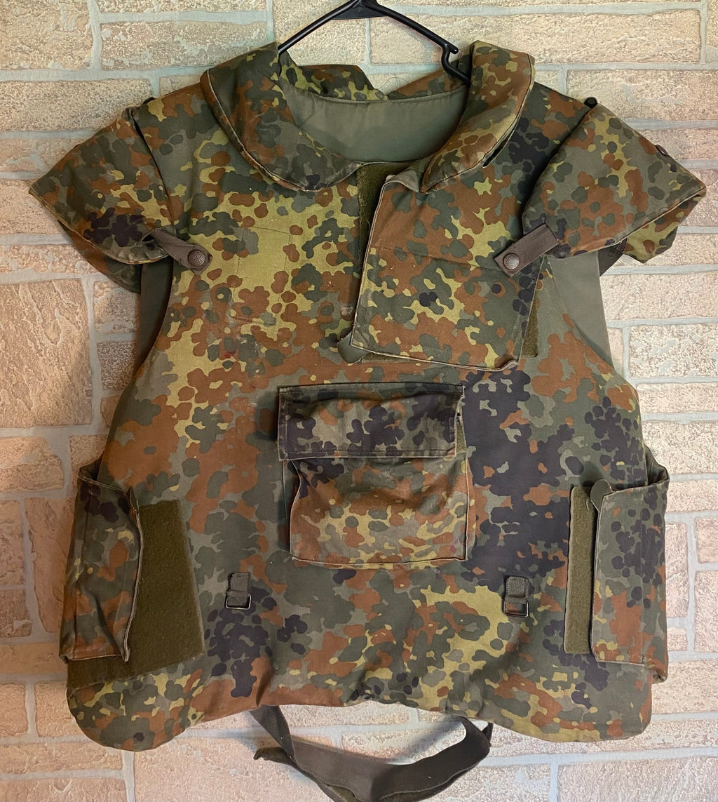 VINTAGE GERMAN ARMY BUNDESWEHR FLECKTARN VEST