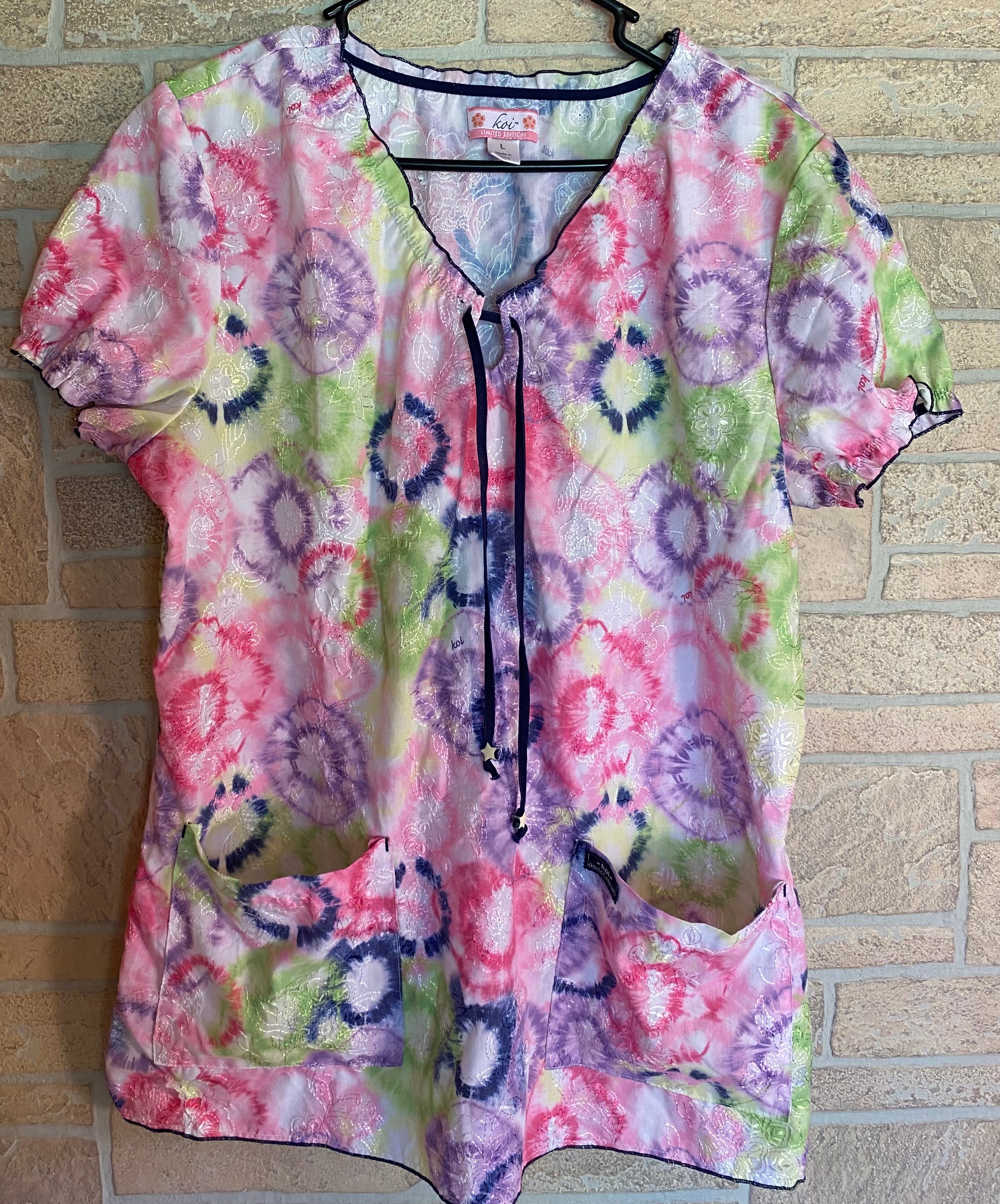 Women’s Scrub Top