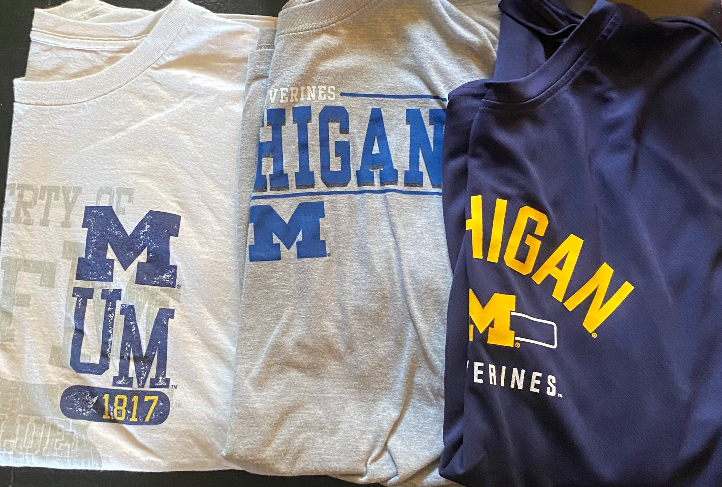 Michigan Wolverines shirts 3-2XL set