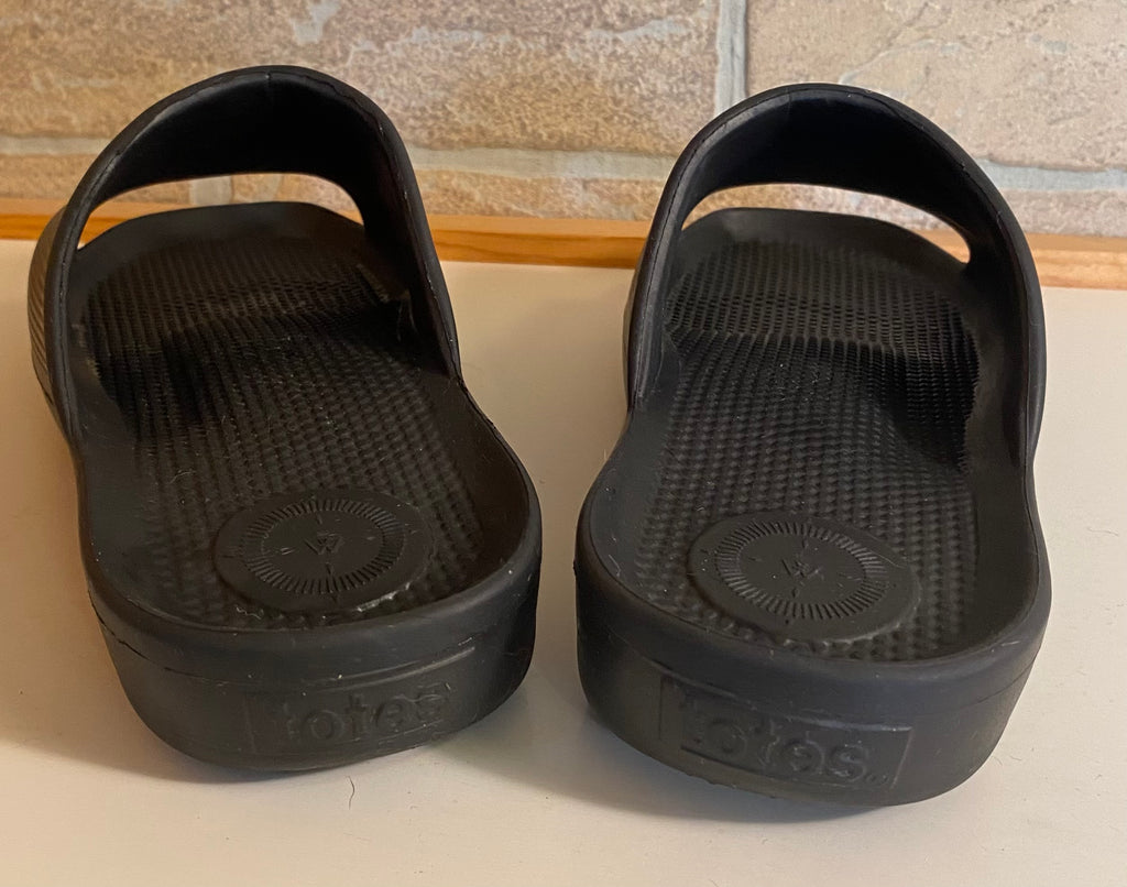 TOTES Sandals