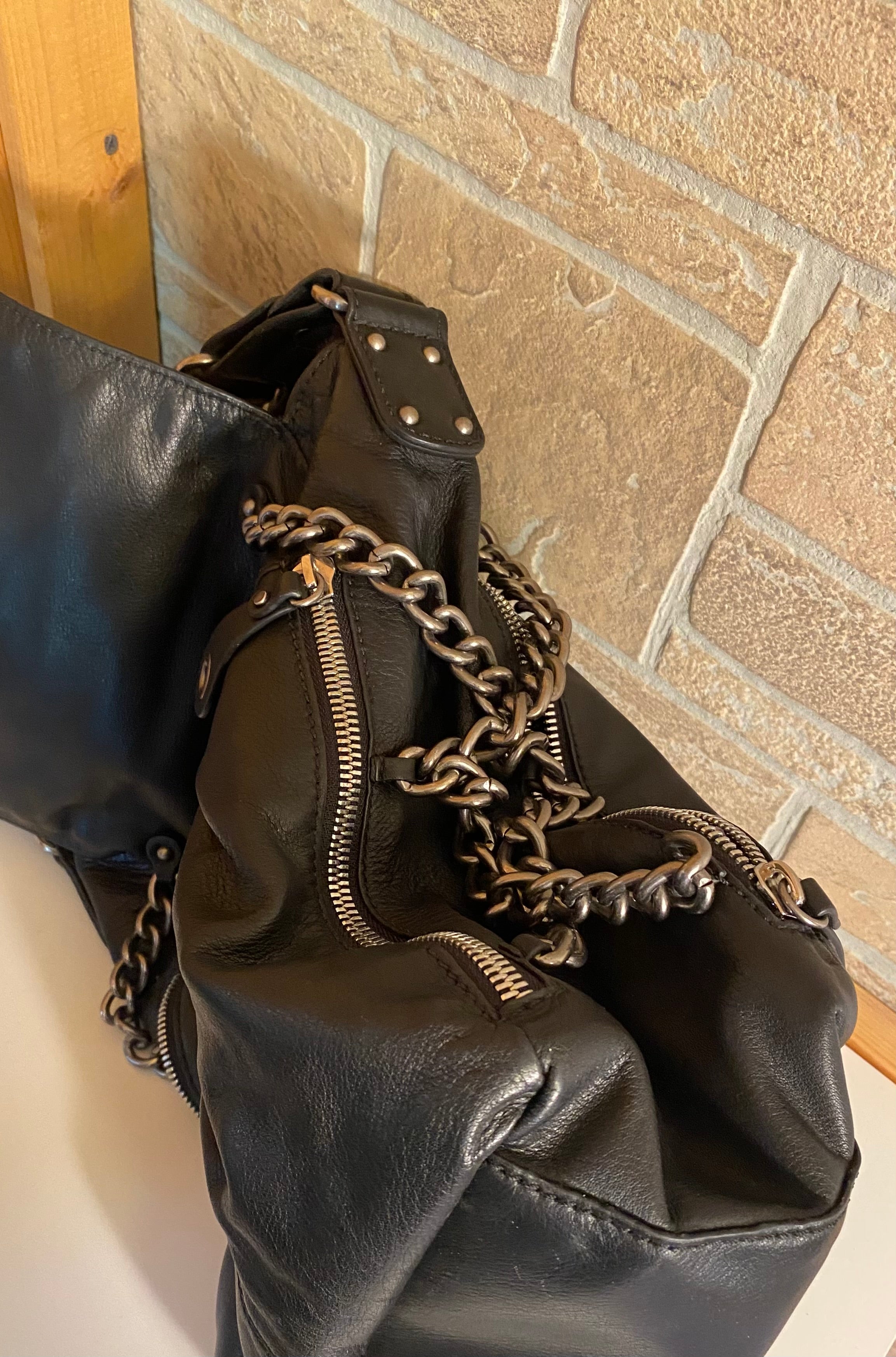 LOCKHEART Leather Crossbody Bag
