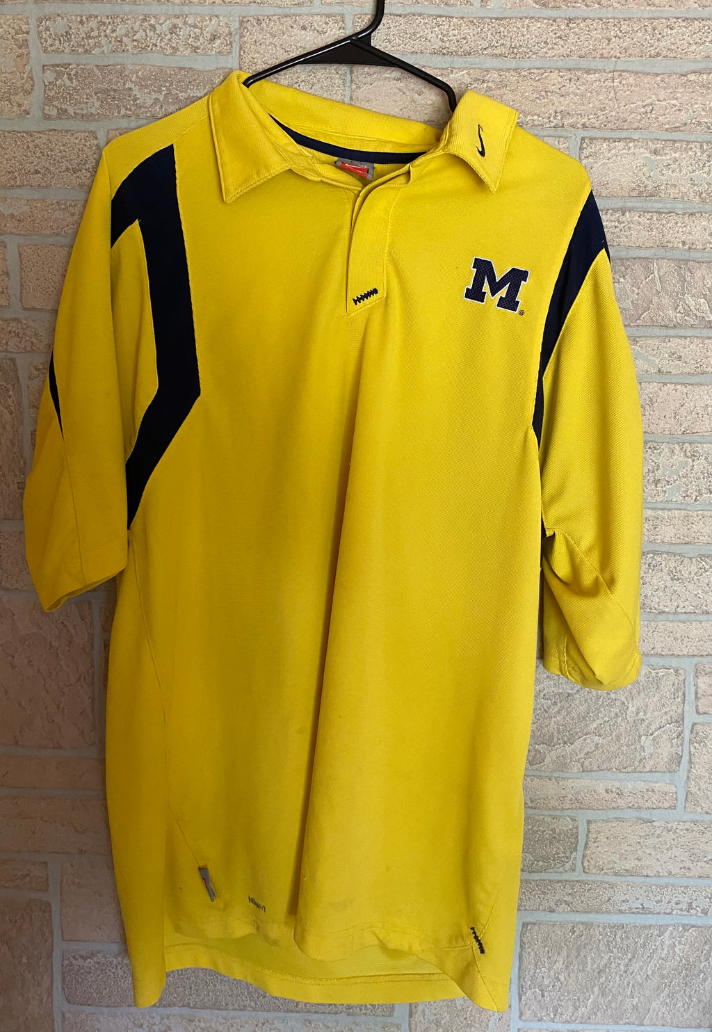 Michigan Wolverines Nike shirt