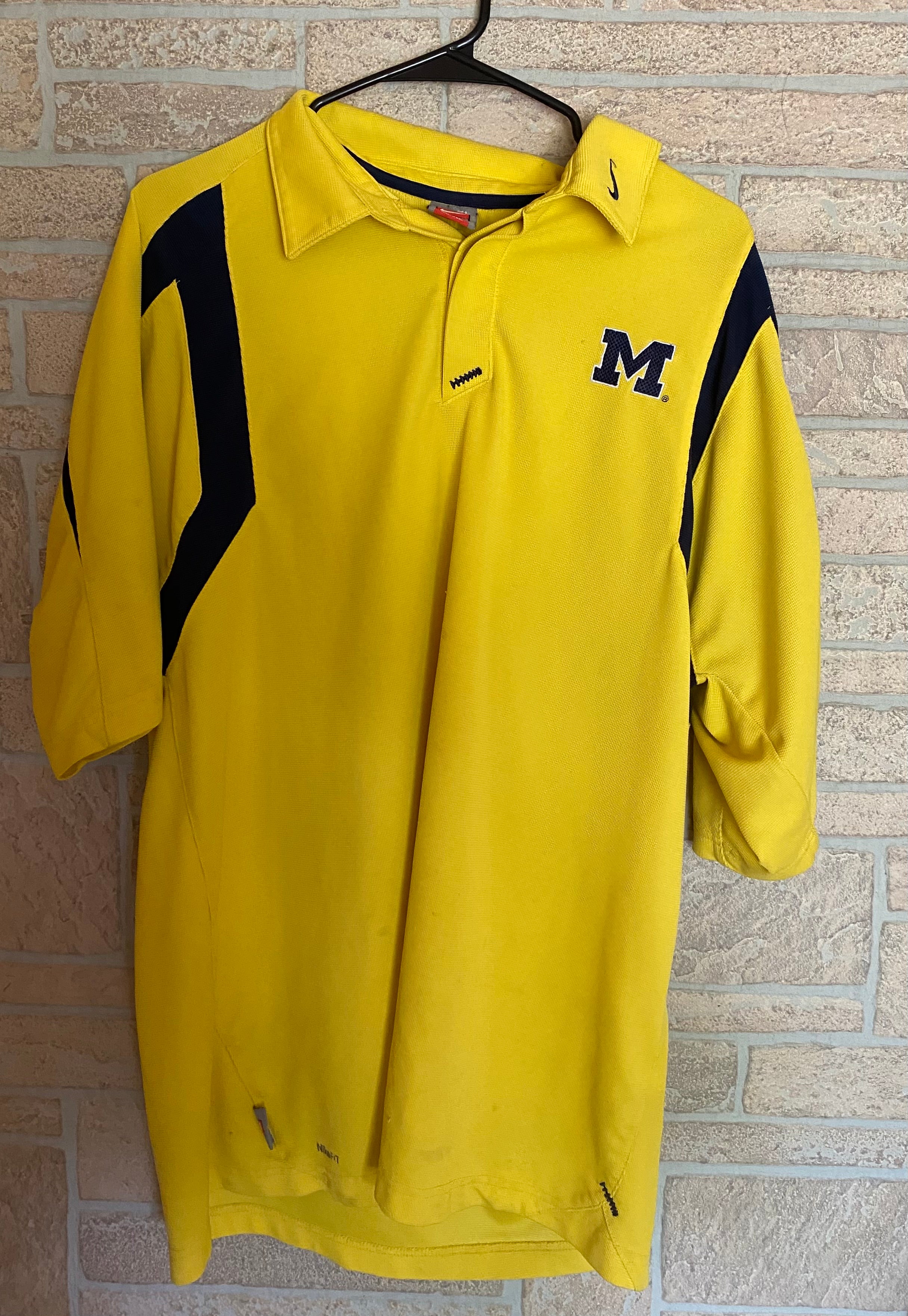 Michigan Wolverines Nike shirt