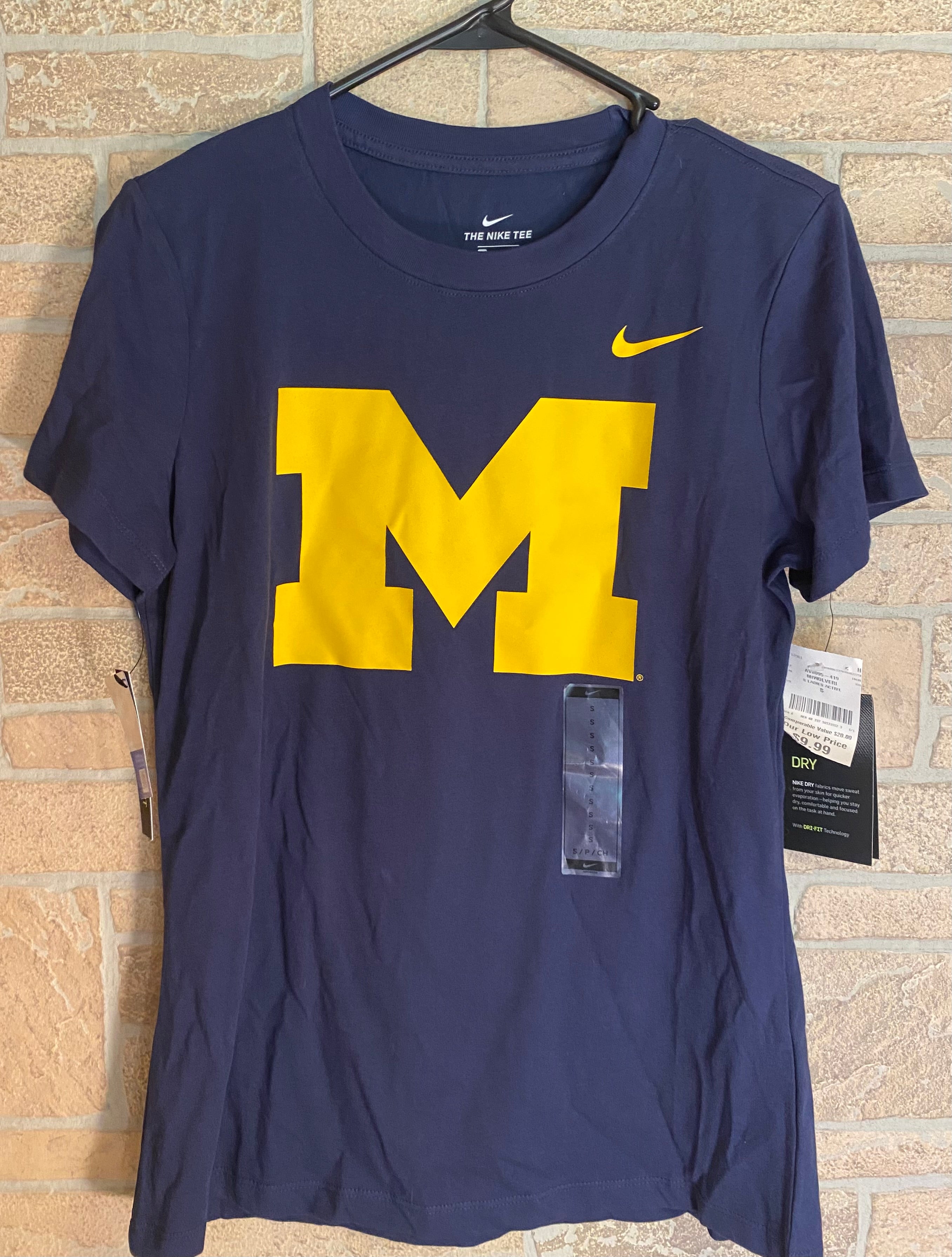 Michigan Wolverines women’s Nike Tee Shirt