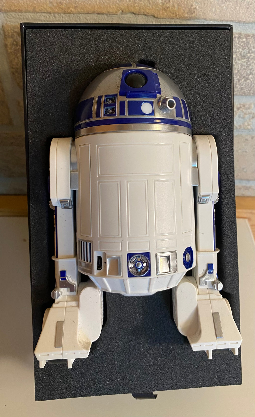 STAR WARS Sphero R2-D2 APP Enabled Droid