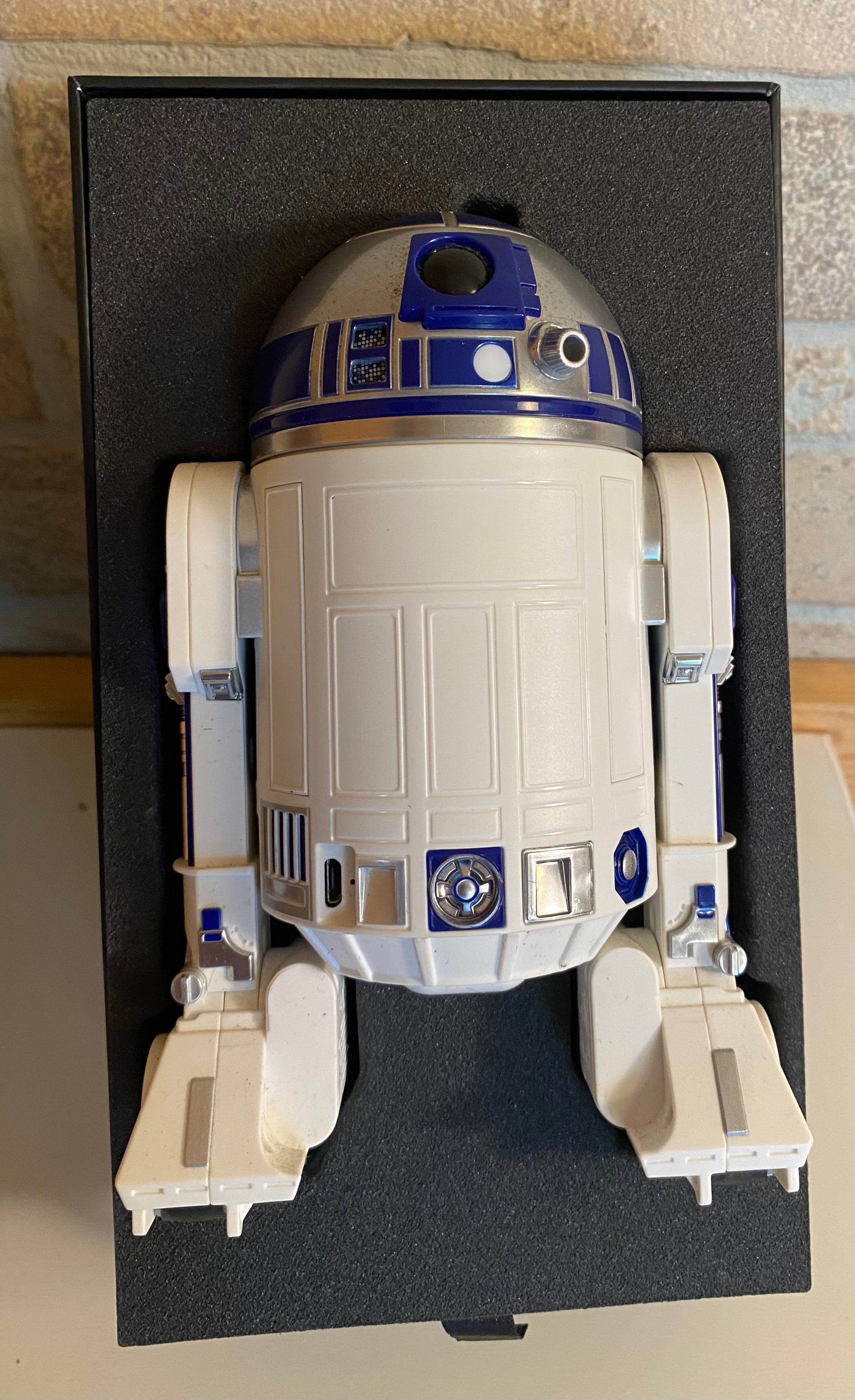 STAR WARS Sphero R2-D2 APP Enabled Droid