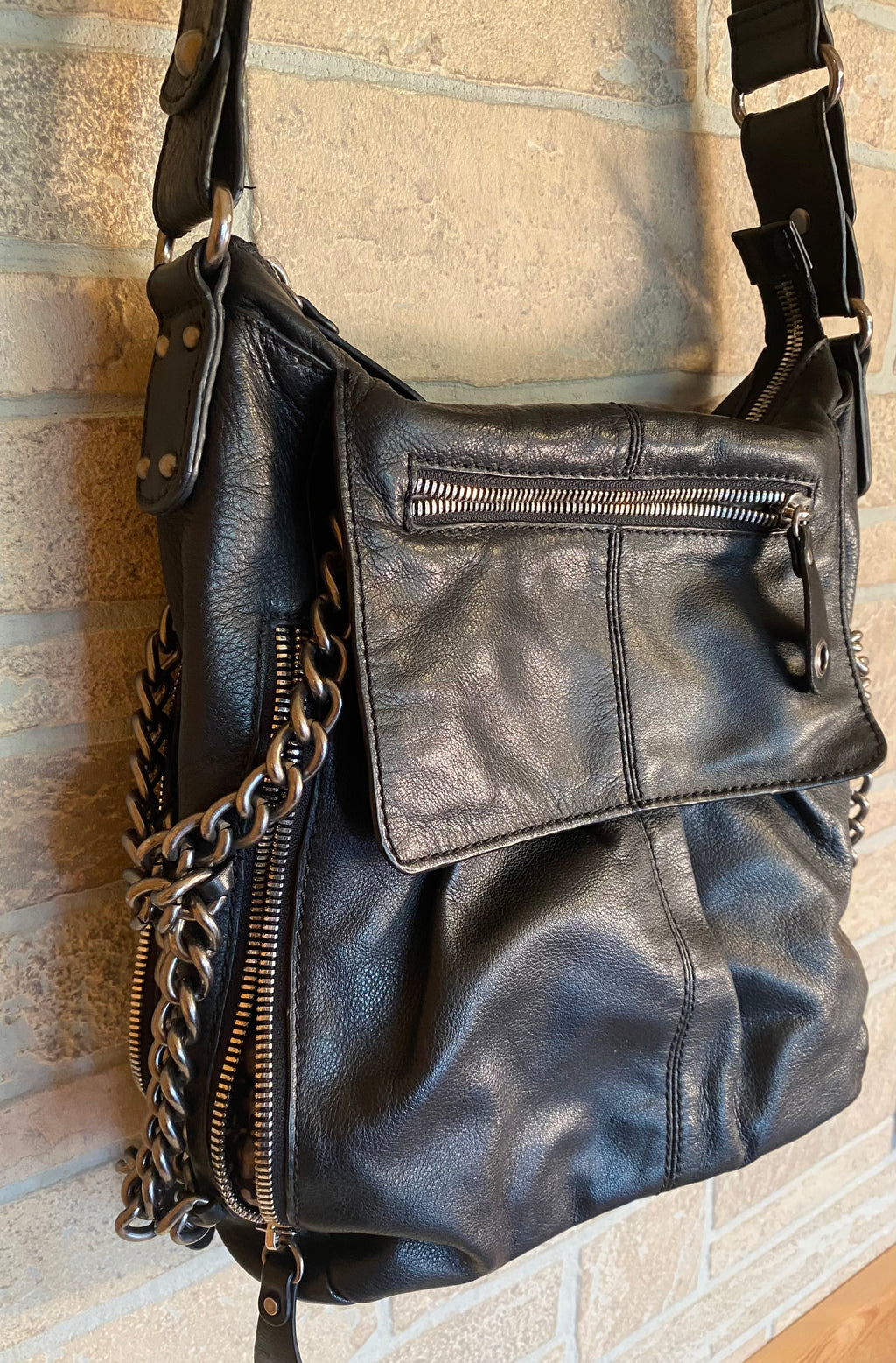 LOCKHEART Leather Crossbody Bag