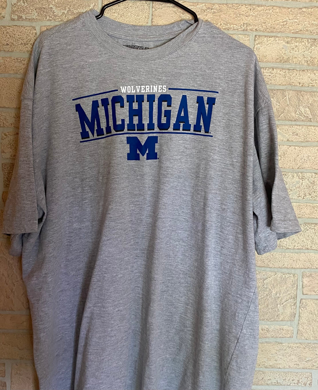 Michigan Wolverines shirts 3-2XL set